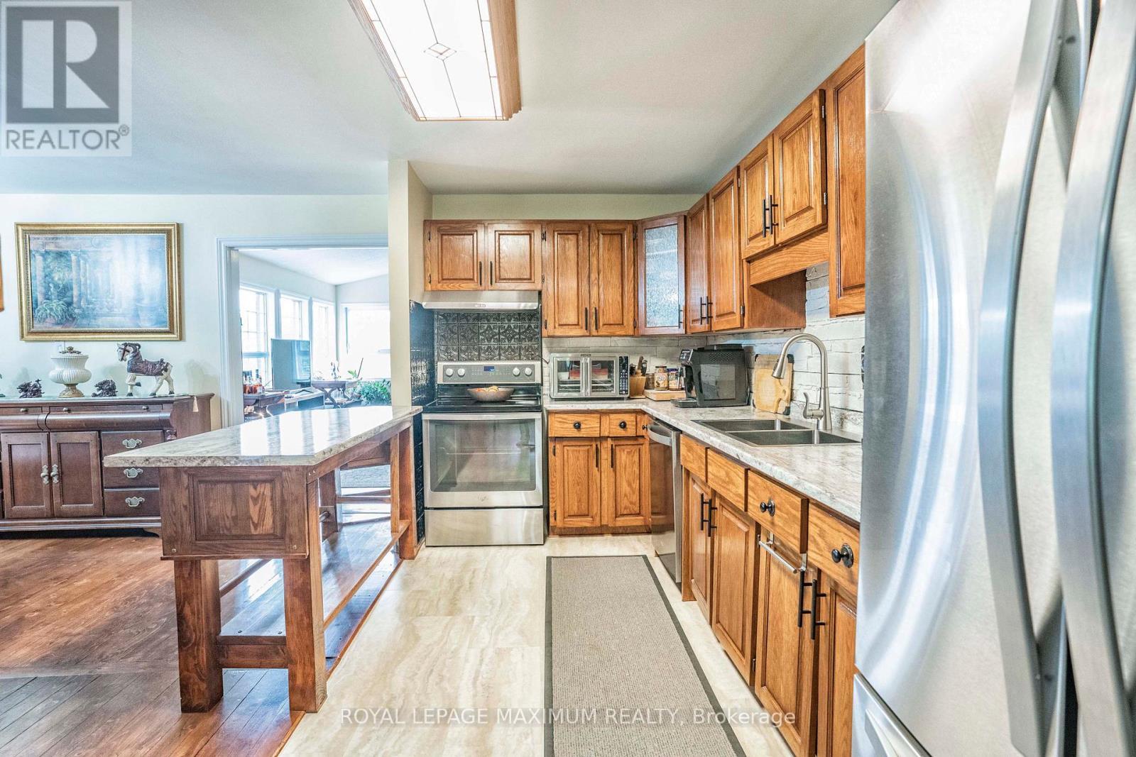












4372 TRAIN STREET

,
New Tecumseth,




Ontario
L9R1V4

