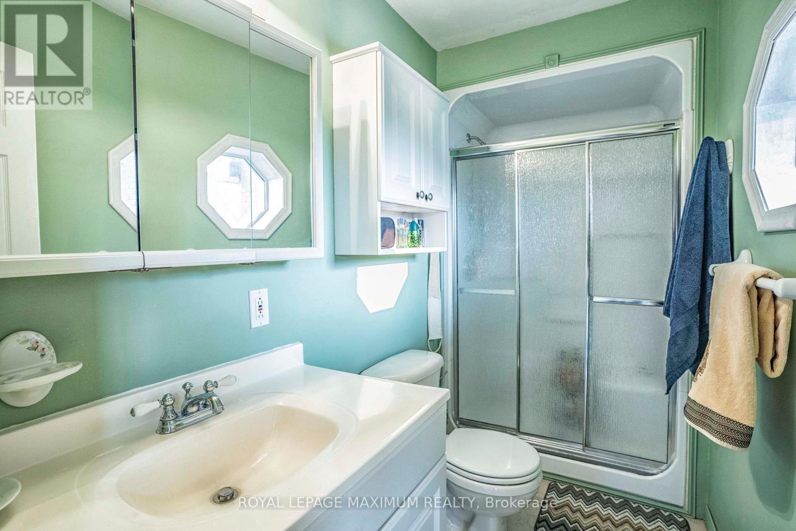 












4372 TRAIN STREET

,
New Tecumseth,




Ontario
L9R1V4

