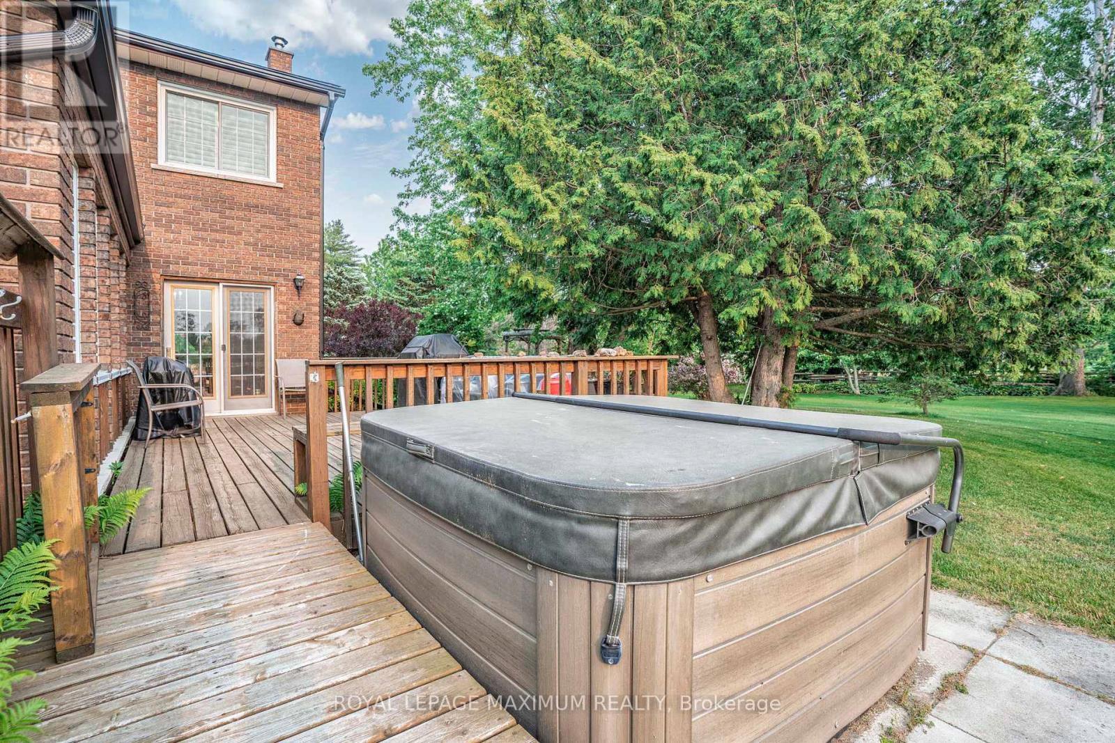 












4372 TRAIN STREET

,
New Tecumseth,




Ontario
L9R1V4

