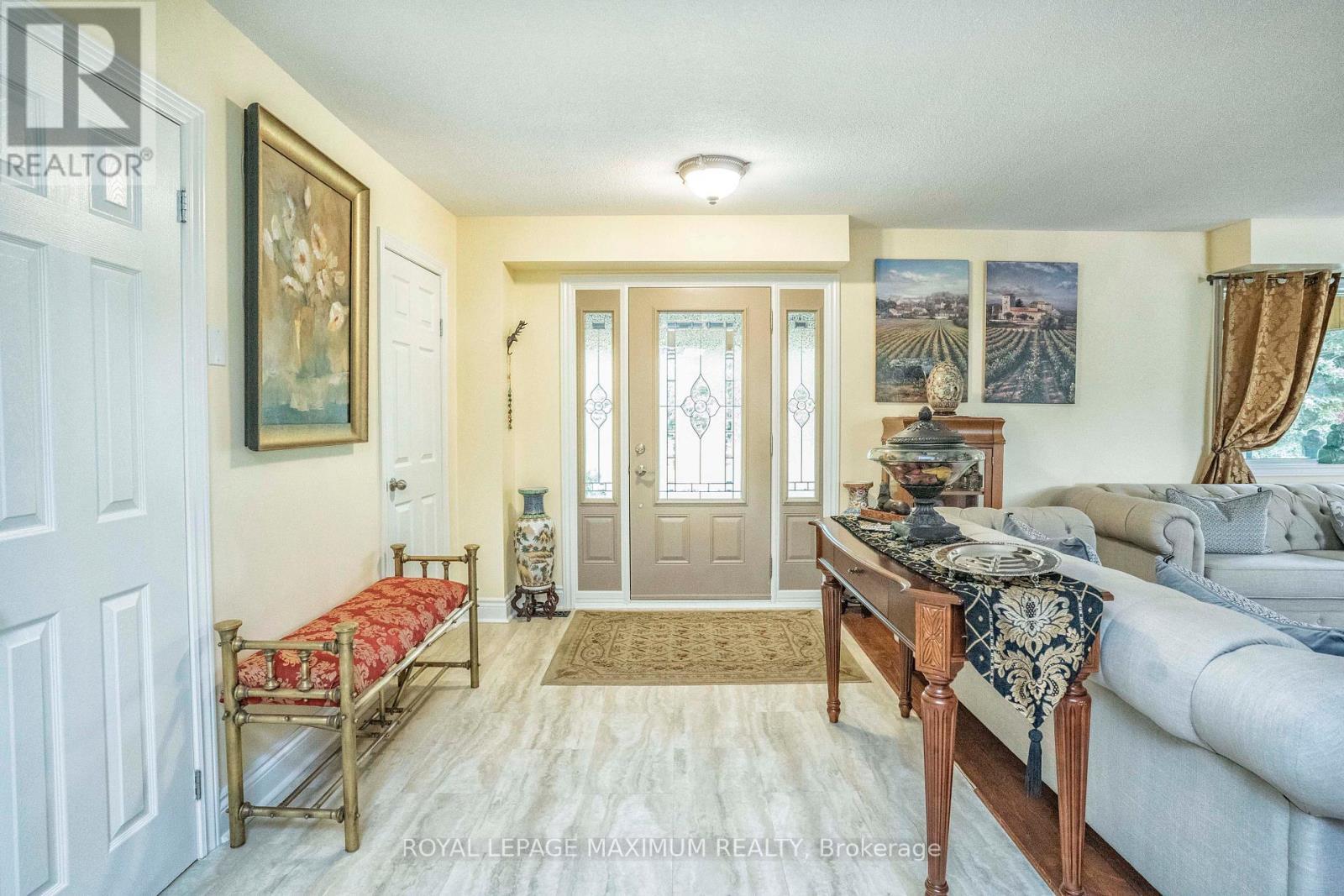 












4372 TRAIN STREET

,
New Tecumseth,




Ontario
L9R1V4

