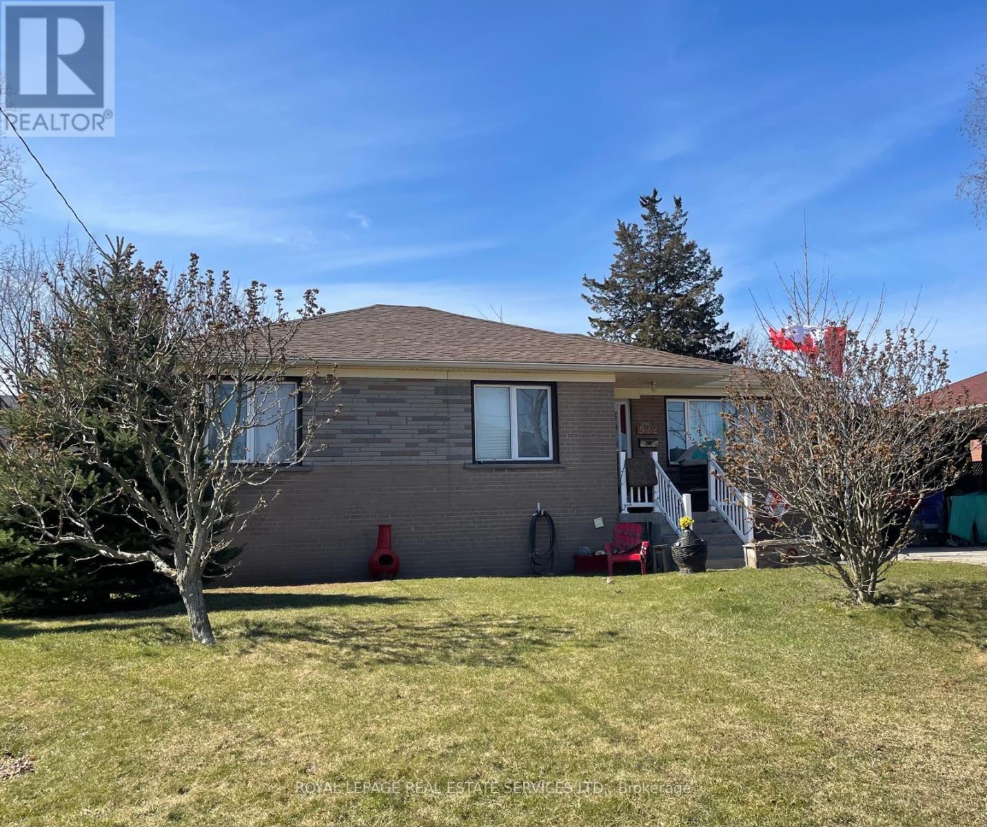 












522 WEYNWAY COURT

,
Oakville,




Ontario
L6L4G7

