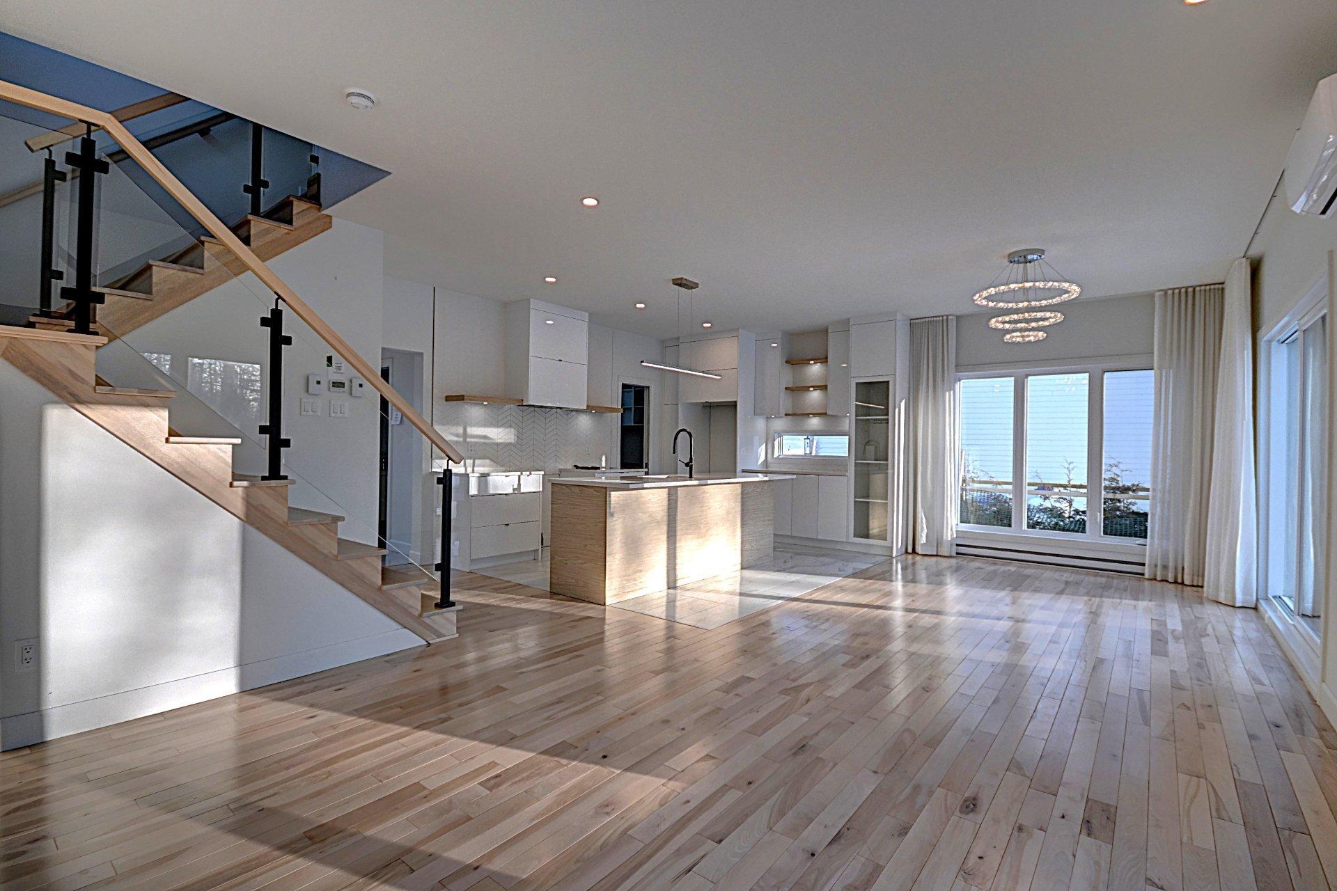 









189


Rue du Sous-Bois

,
Boischatel,




QC
G0A1H0

