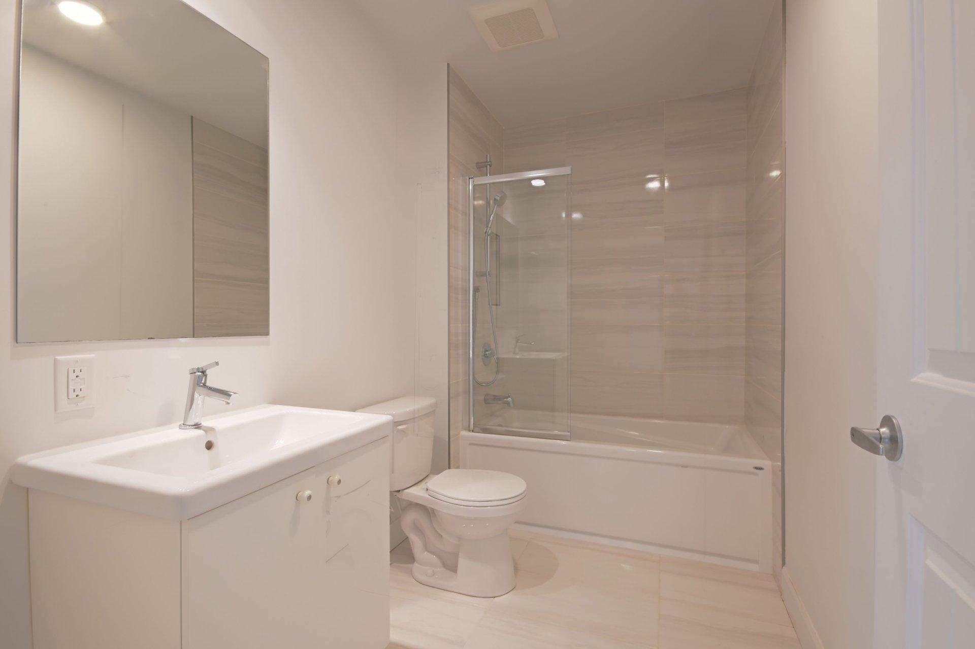 









189


Rue du Sous-Bois

,
Boischatel,




QC
G0A1H0


