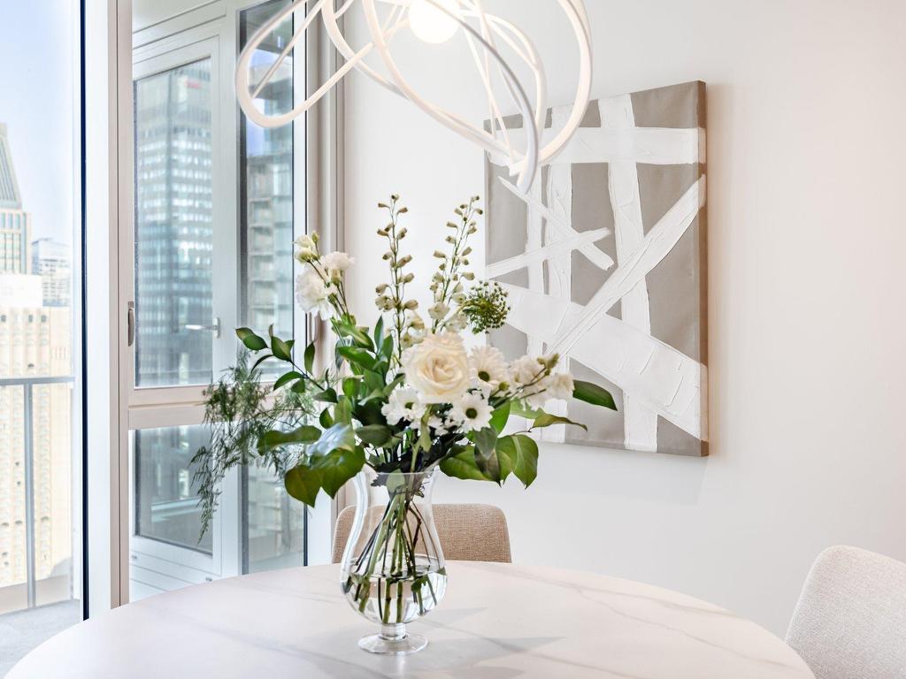 









1020


Rue de la Montagne

, 3703,
Montréal (Ville-Marie),




QC
H3G1V7

