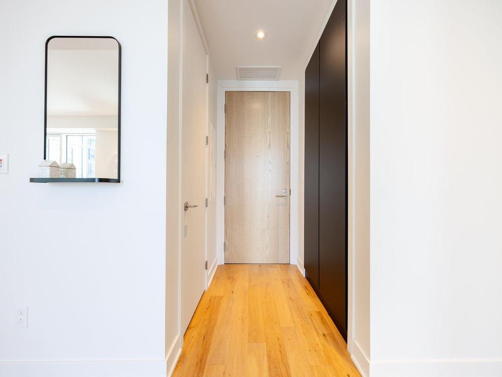 









1020


Rue de la Montagne

, 3703,
Montréal (Ville-Marie),




QC
H3G1V7

