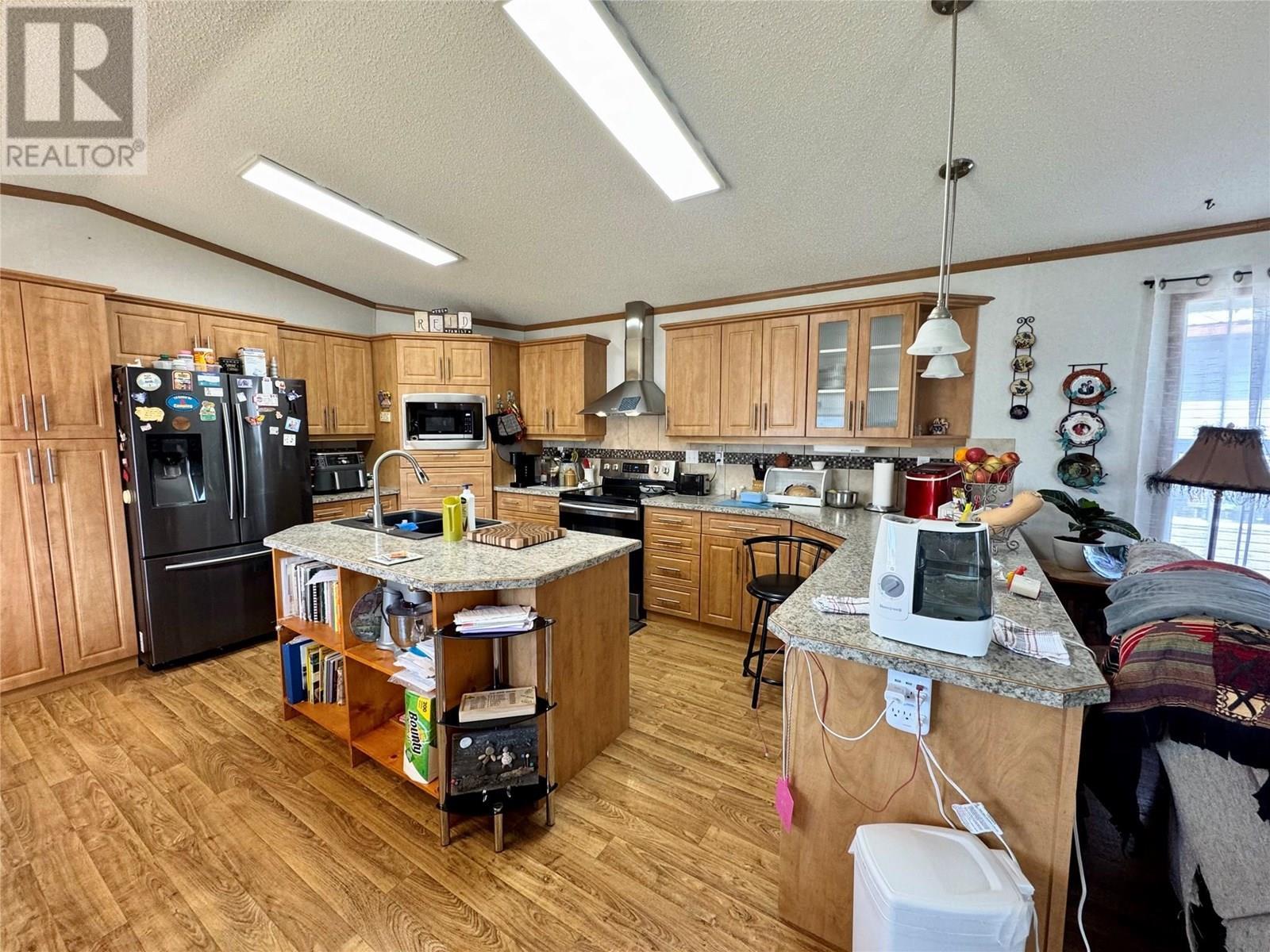 












609 Sweetwater Road

,
Rolla,




British Columbia
V0C2G0


