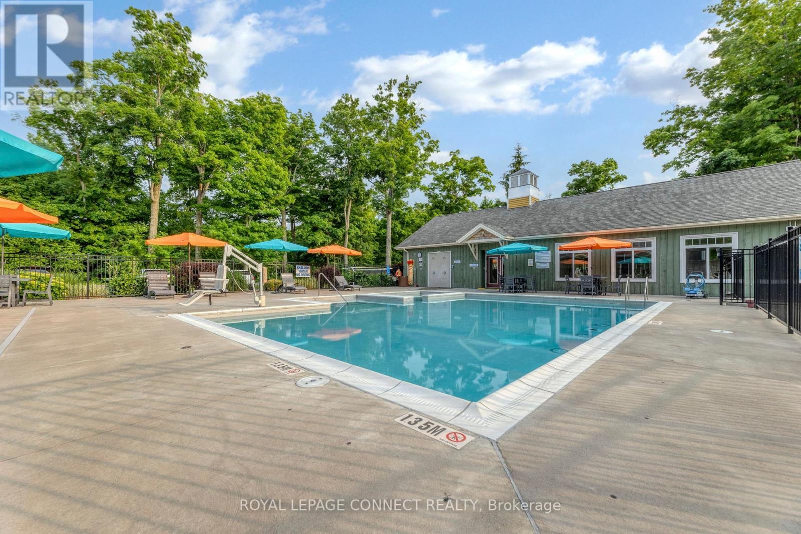 












98 - 20 BUTTERNUT LANE

,
Prince Edward County,







Ontario
K0K1P0

