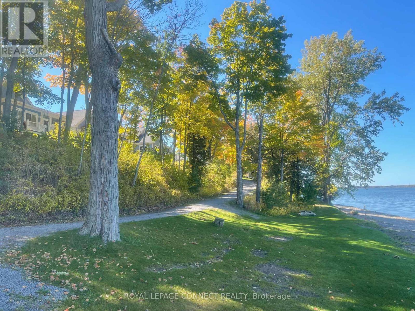 












98 - 20 BUTTERNUT LANE

,
Prince Edward County,







Ontario
K0K1P0

