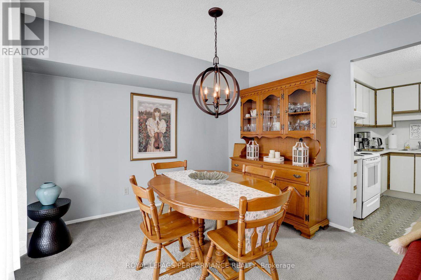 












501 - 470 LAURIER AVENUE W

,
Ottawa,




Ontario
K1R7W9

