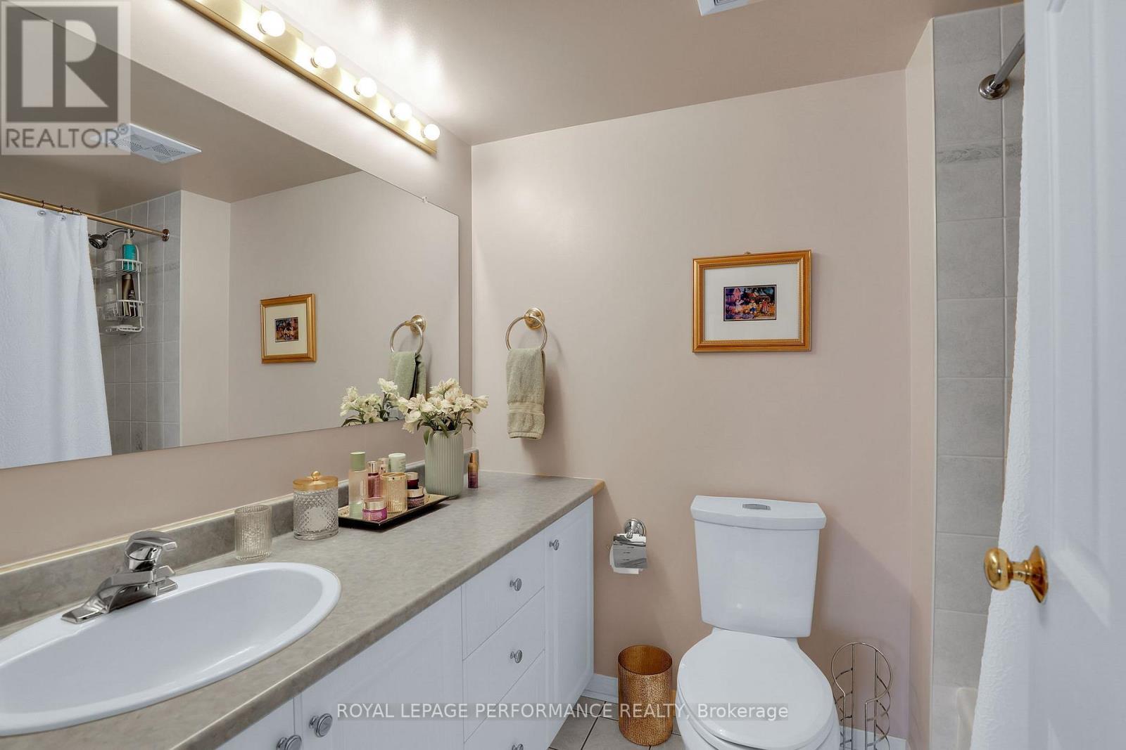 












501 - 470 LAURIER AVENUE W

,
Ottawa,




Ontario
K1R7W9

