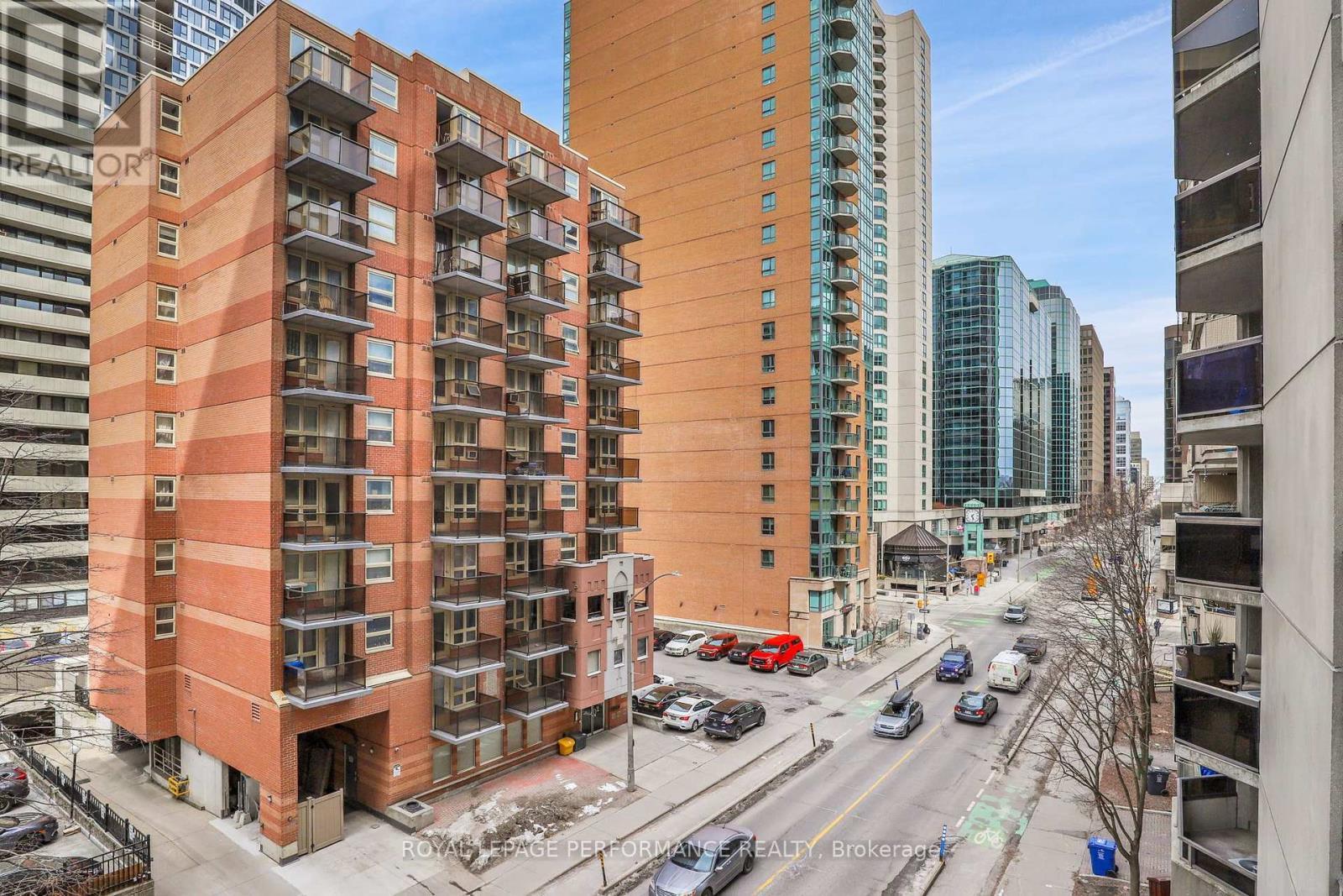 












501 - 470 LAURIER AVENUE W

,
Ottawa,




Ontario
K1R7W9

