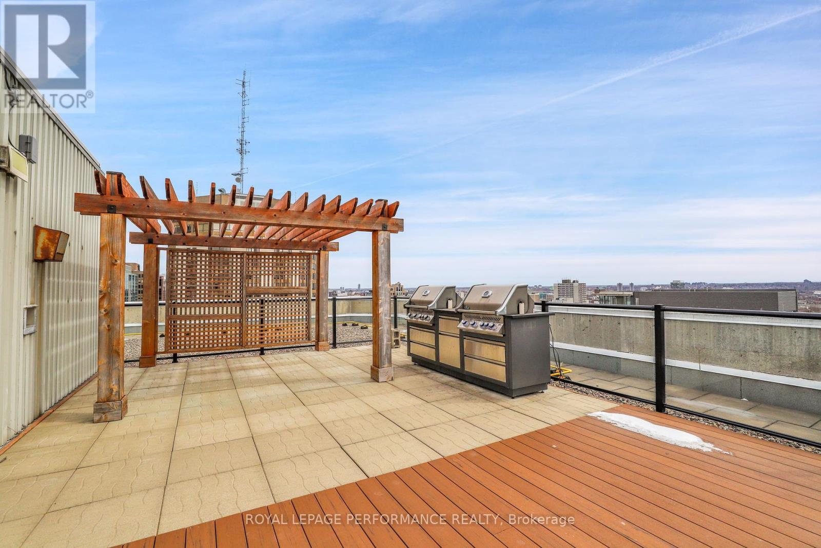 












501 - 470 LAURIER AVENUE W

,
Ottawa,




Ontario
K1R7W9

