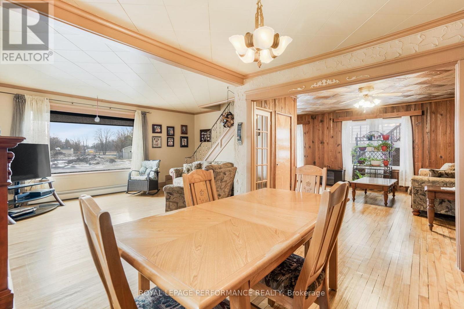 












72 LONGUEUIL STREET

,
Champlain,




Ontario
L1R3H1

