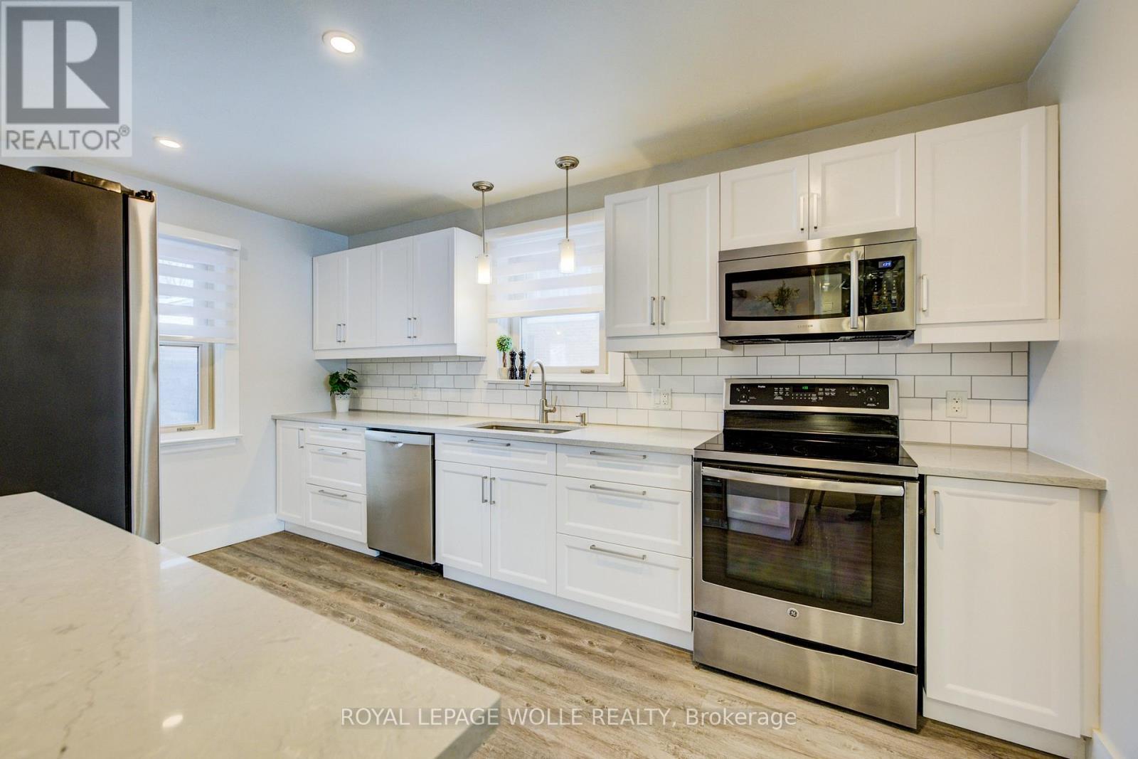 












67 WEBER STREET S

,
Waterloo,




Ontario
N2J1Z8

