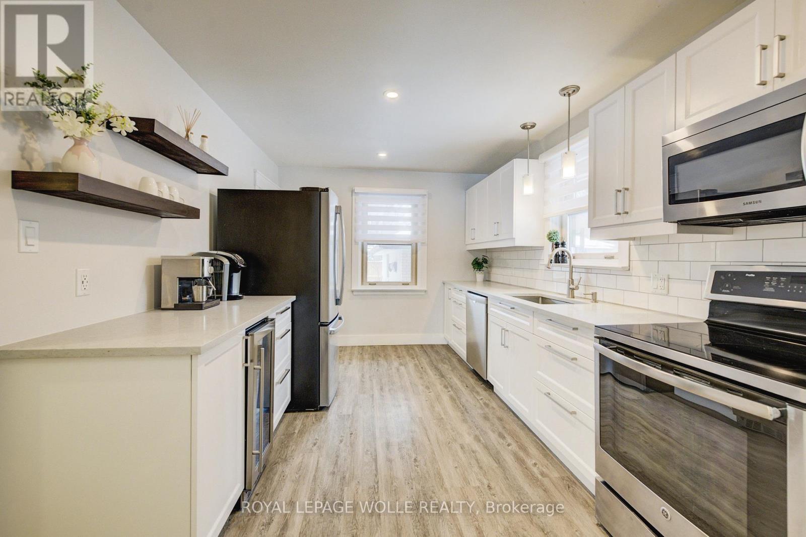 












67 WEBER STREET S

,
Waterloo,




Ontario
N2J1Z8

