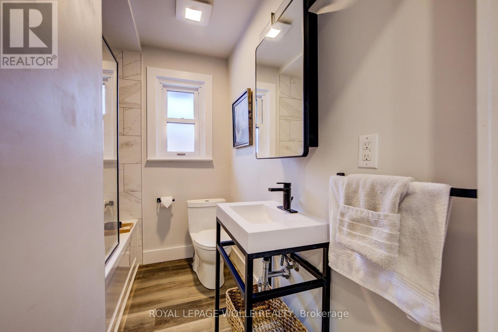 












67 WEBER STREET S

,
Waterloo,




Ontario
N2J1Z8

