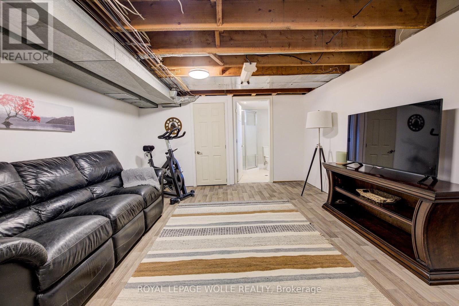 












67 WEBER STREET S

,
Waterloo,




Ontario
N2J1Z8


