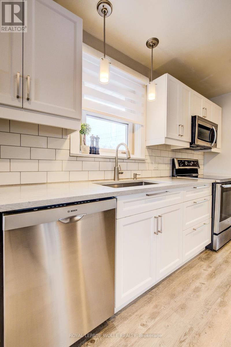 












67 WEBER STREET S

,
Waterloo,




Ontario
N2J1Z8

