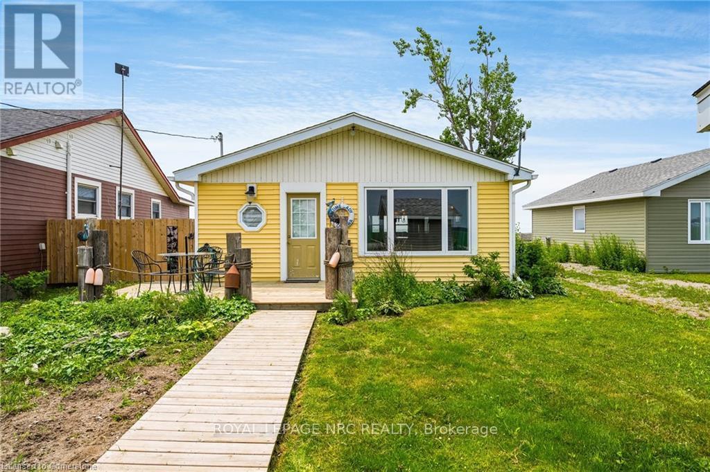 












18210 ERIE SHORE DRIVE

,
Chatham-Kent,




Ontario
N0P1A0

