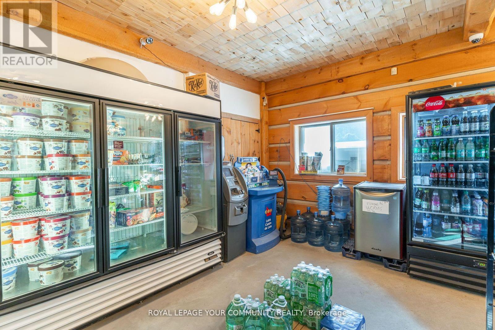 












3895 LOOP ROAD

,
Dysart et al,




Ontario
K0L1X0

