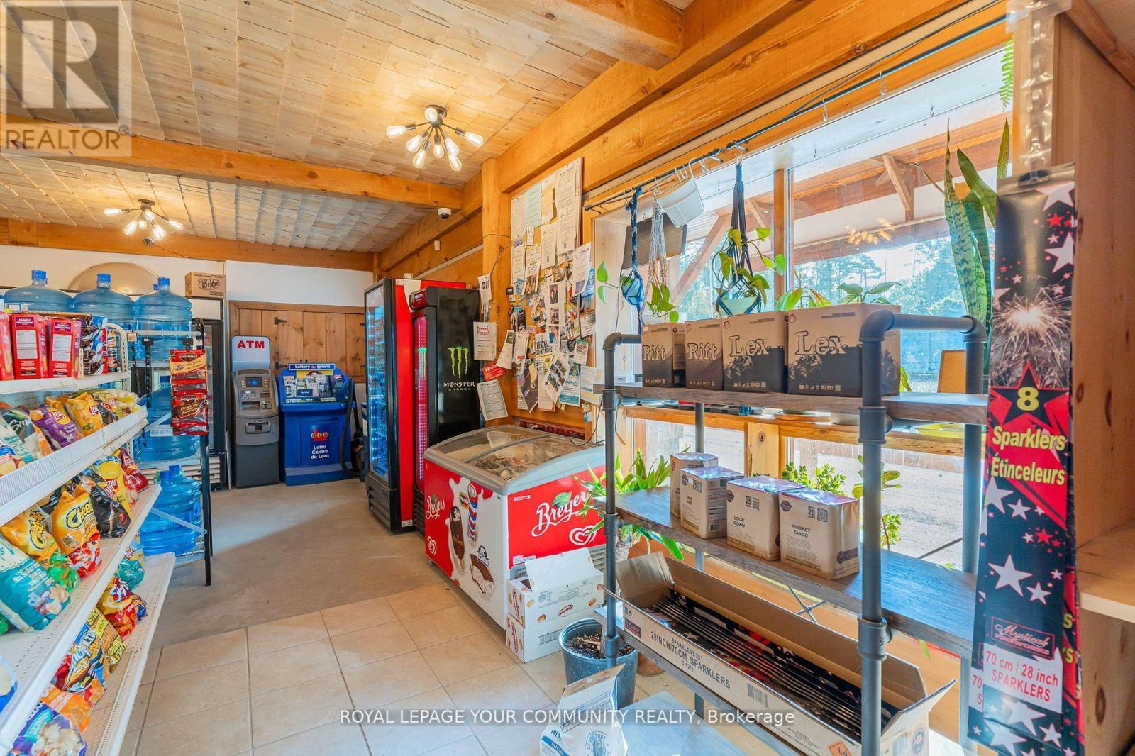 












3895 LOOP ROAD

,
Dysart et al,




Ontario
K0L1X0

