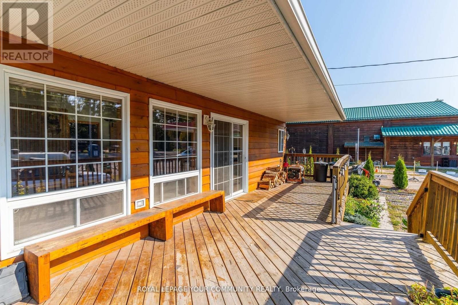 












3895 LOOP ROAD

,
Dysart et al,




Ontario
K0L1X0

