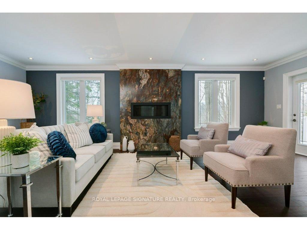 









15


Sulkara

Court,
Toronto,




ON
M4A 2G8

