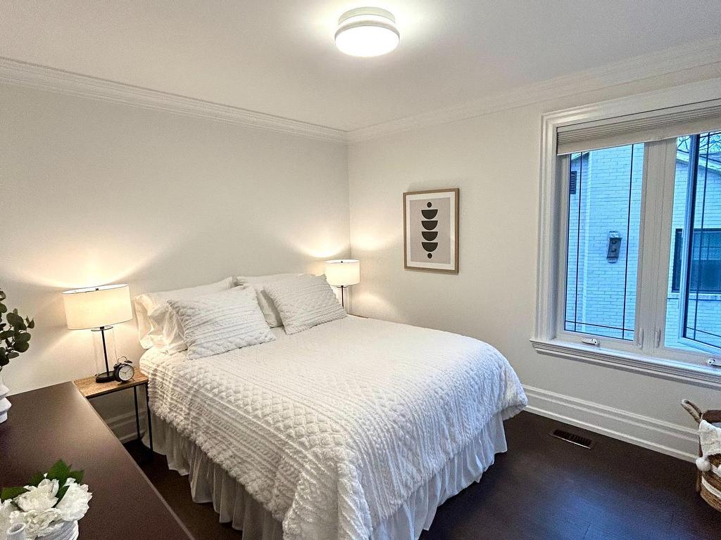 









15


Sulkara

Court,
Toronto,




ON
M4A 2G8

