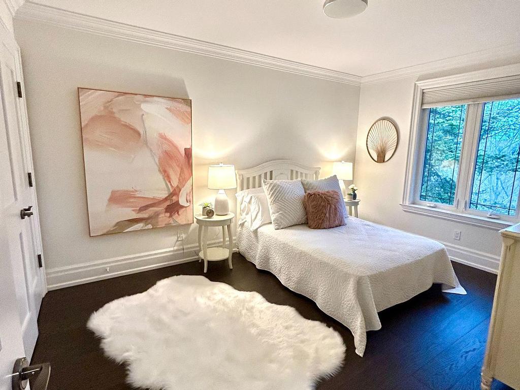 









15


Sulkara

Court,
Toronto,




ON
M4A 2G8


