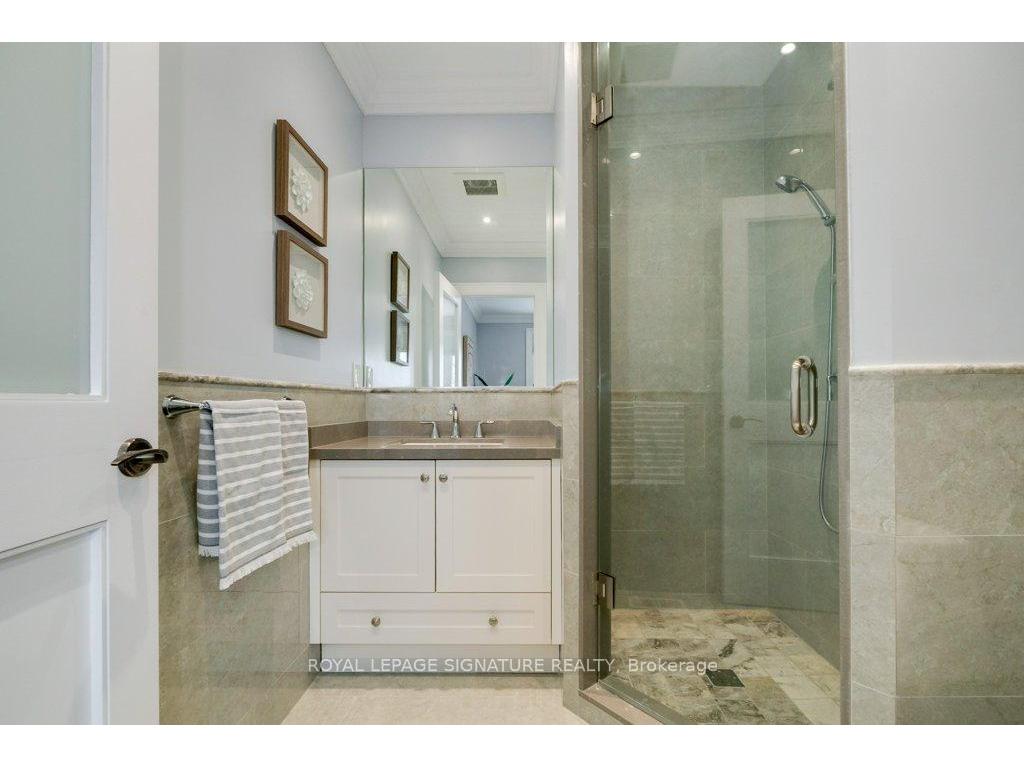 









15


Sulkara

Court,
Toronto,




ON
M4A 2G8

