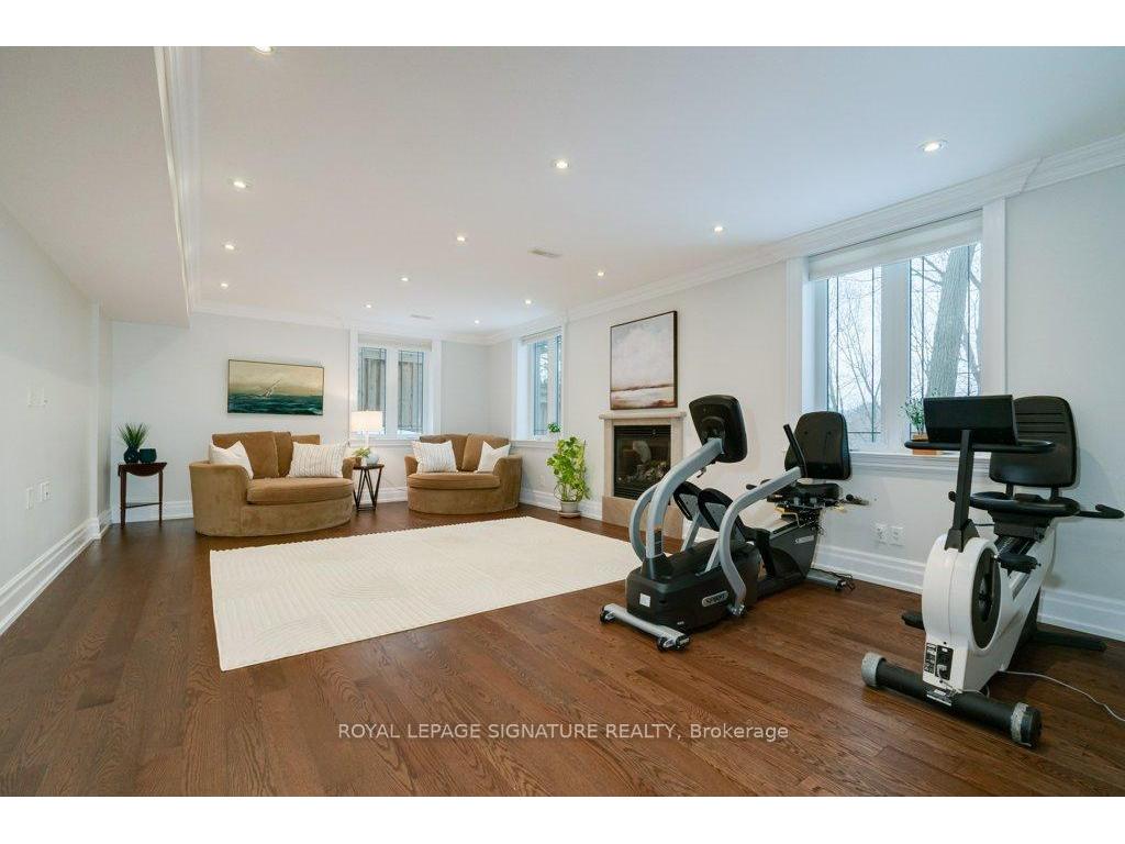 









15


Sulkara

Court,
Toronto,




ON
M4A 2G8

