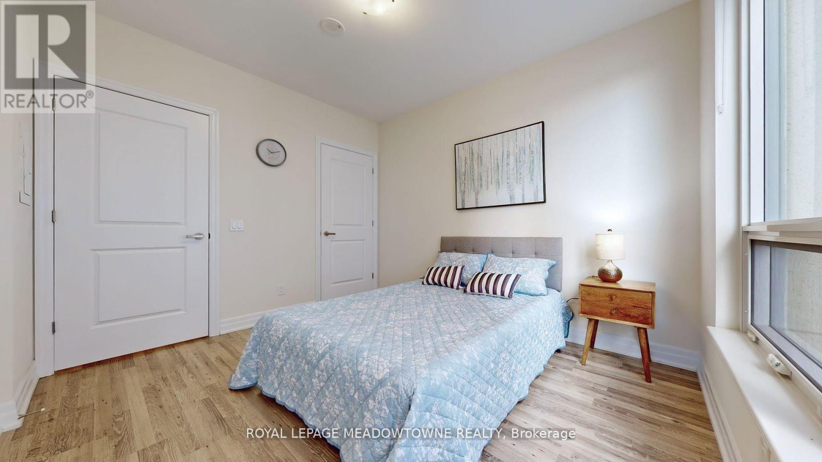 












208 - 9085 JANE STREET

,
Vaughan,




Ontario
L4K0L8

