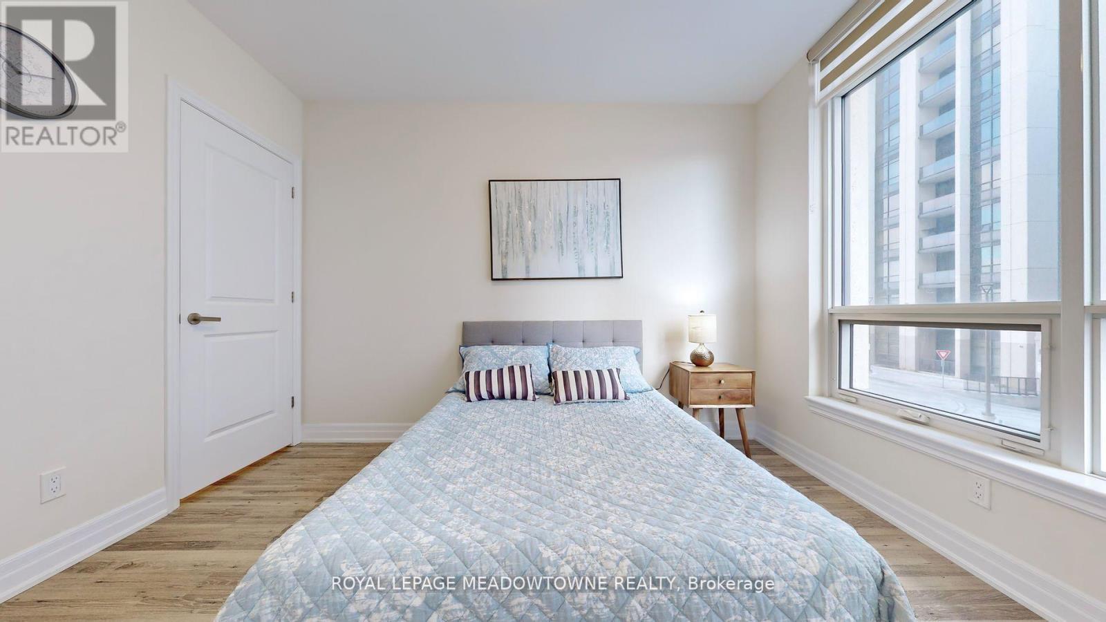 












208 - 9085 JANE STREET

,
Vaughan,




Ontario
L4K0L8


