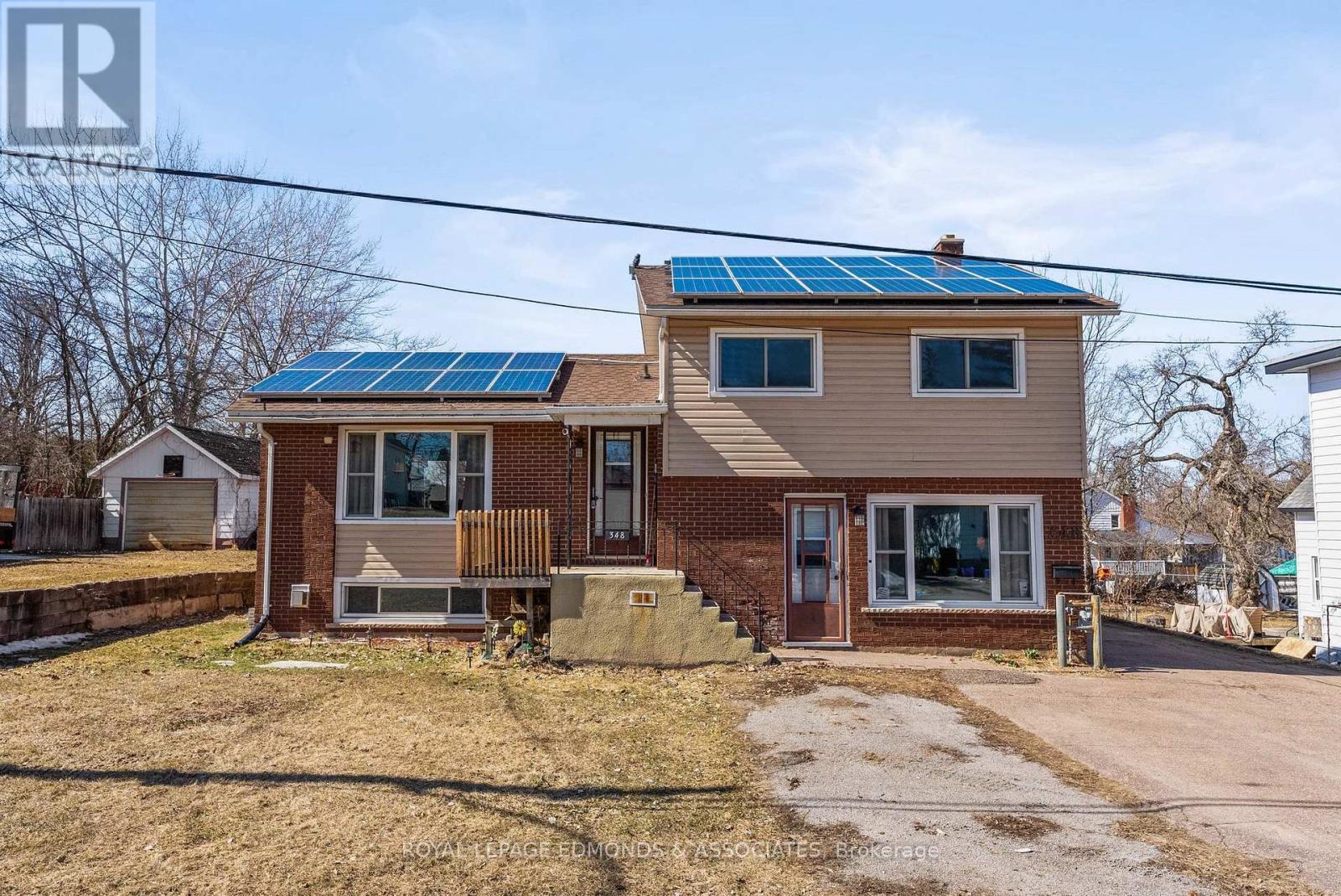 












348 FIRST AVENUE N

,
Pembroke,




Ontario
K8A5C4

