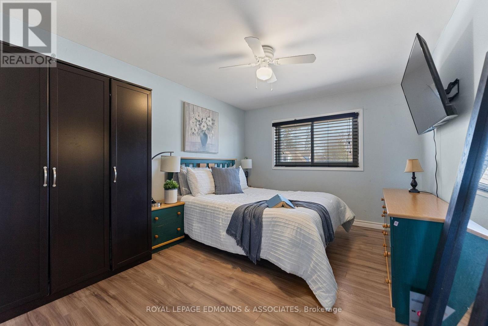 












348 FIRST AVENUE N

,
Pembroke,




Ontario
K8A5C4

