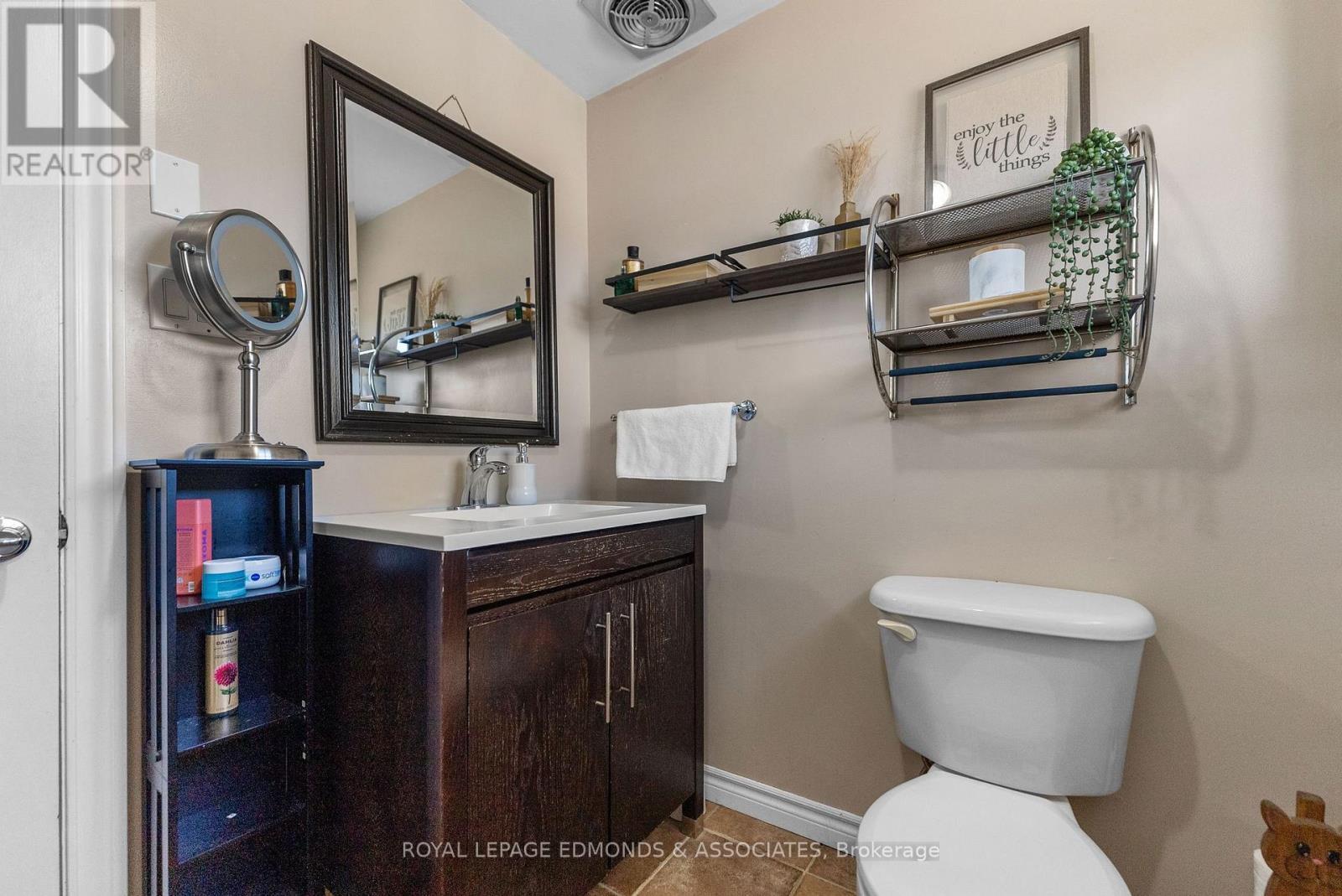 












348 FIRST AVENUE N

,
Pembroke,




Ontario
K8A5C4

