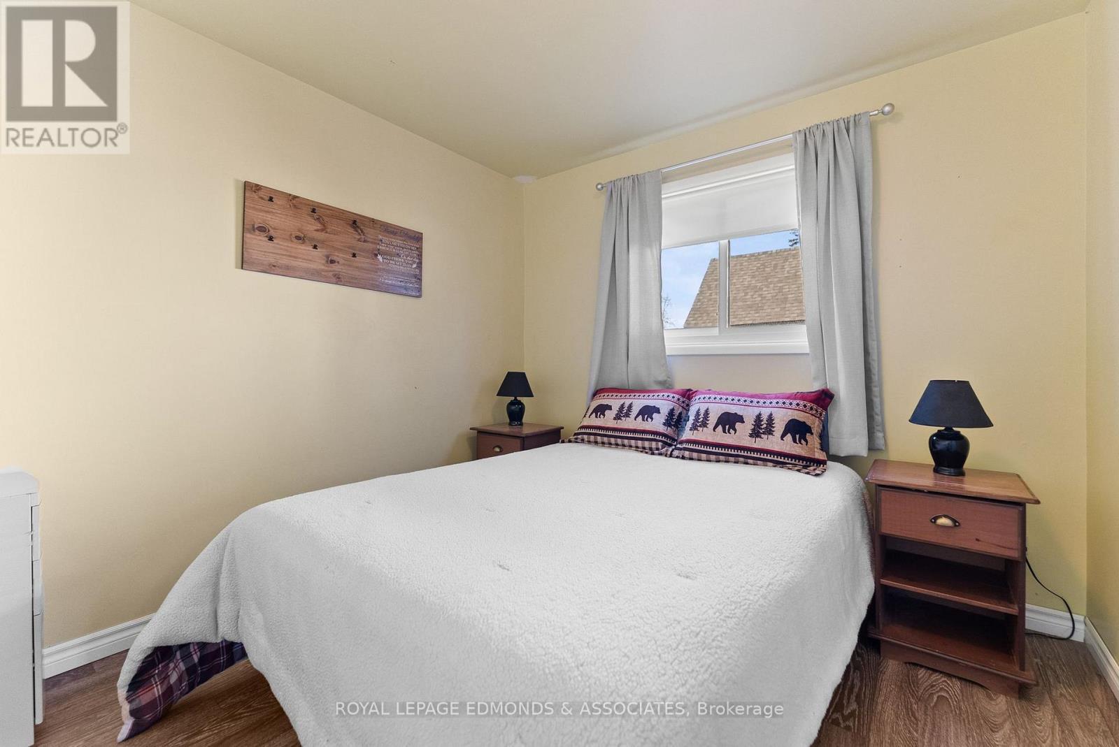 












348 FIRST AVENUE N

,
Pembroke,




Ontario
K8A5C4

