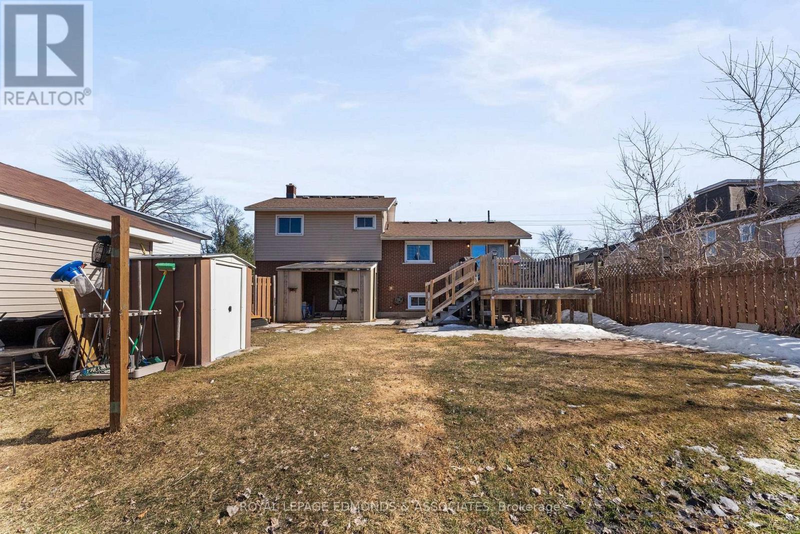 












348 FIRST AVENUE N

,
Pembroke,




Ontario
K8A5C4

