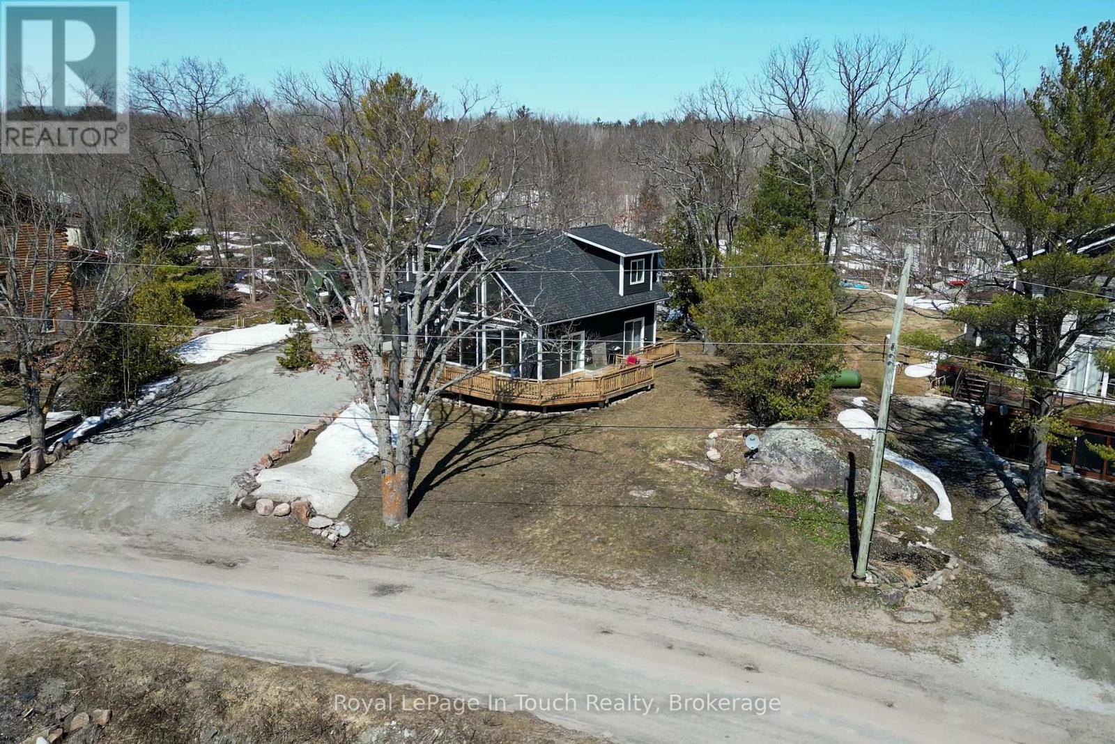 












26 MACEY BAY ROAD

,
Georgian Bay (Baxter),




Ontario
L0K1S0

