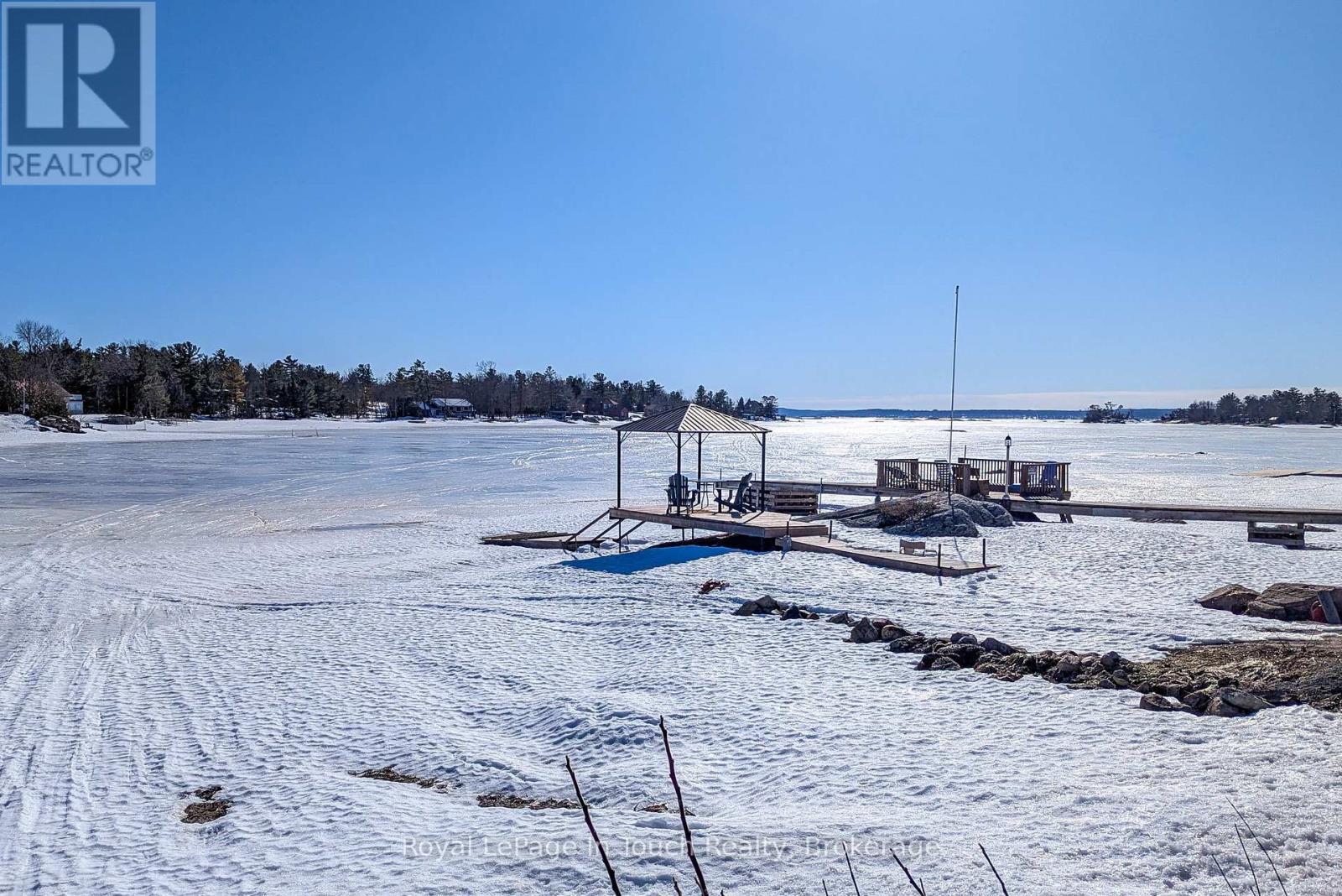












26 MACEY BAY ROAD

,
Georgian Bay (Baxter),




Ontario
L0K1S0

