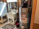 Hot water tank