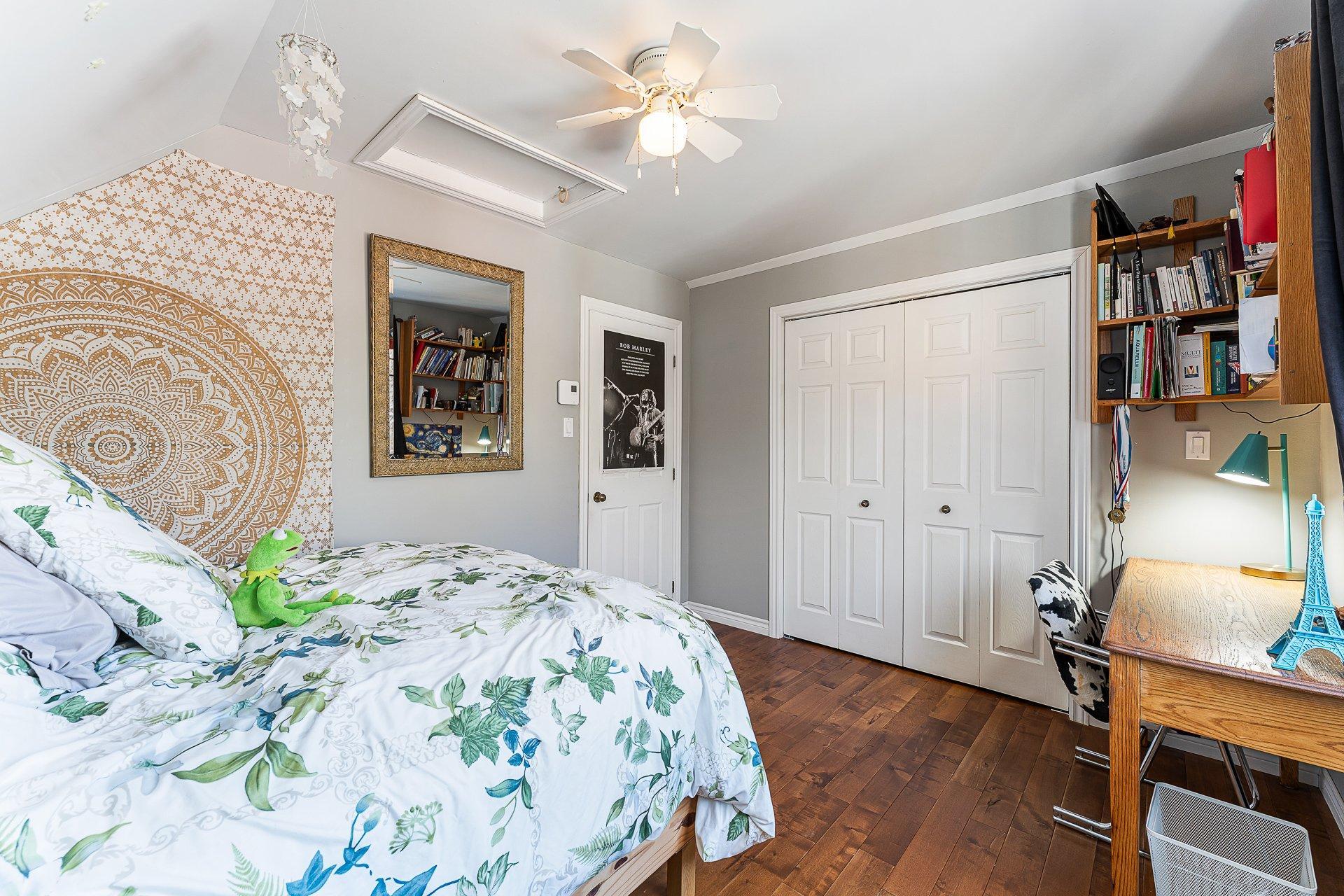 









12


Rue de l'Intimité

,
Eastman,




QC
J0E1P0

