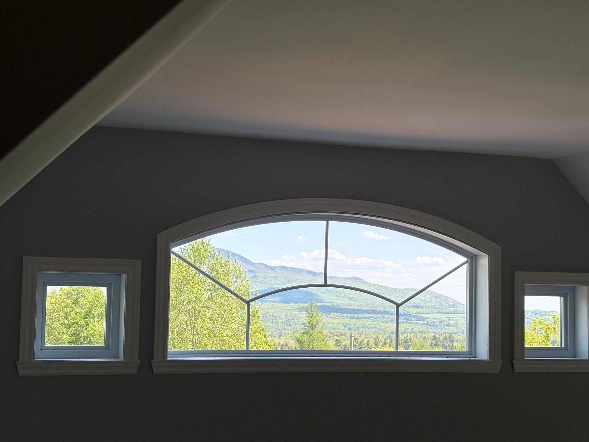 









12


Rue de l'Intimité

,
Eastman,




QC
J0E1P0

