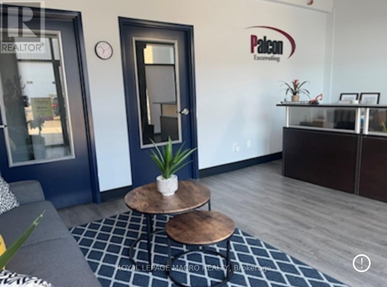












6 - 36 DITTON DRIVE

,
Hamilton,




Ontario
L8W0A9

