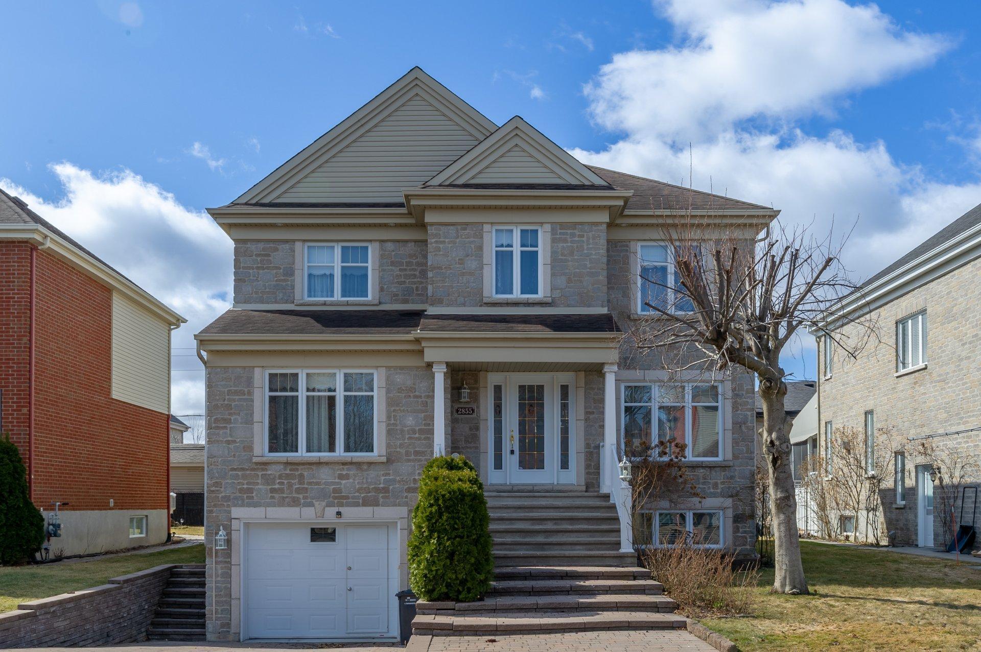 









2855


Rue Orsini

,
Brossard,




QC
J4Y3E2

