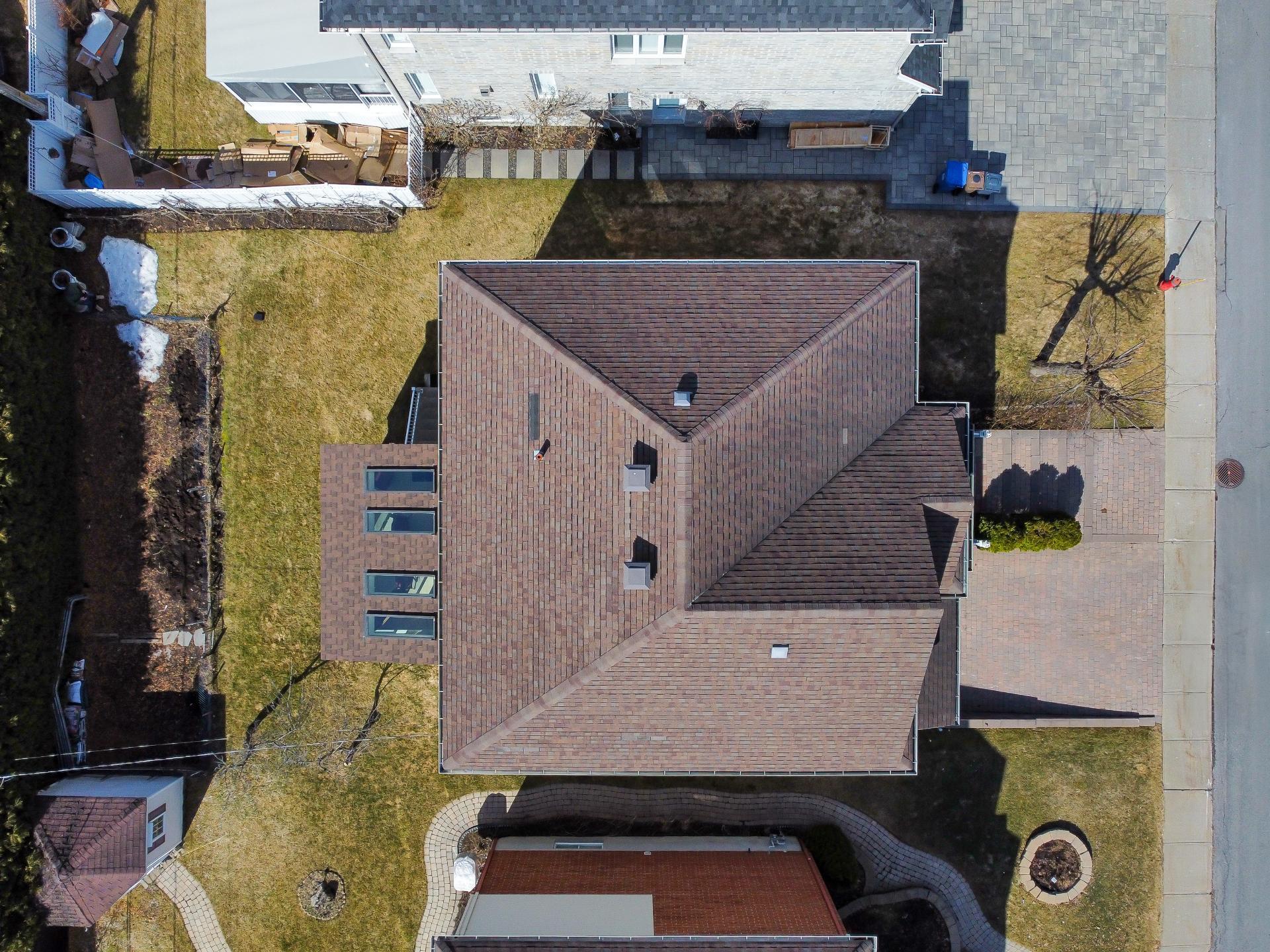 









2855


Rue Orsini

,
Brossard,




QC
J4Y3E2

