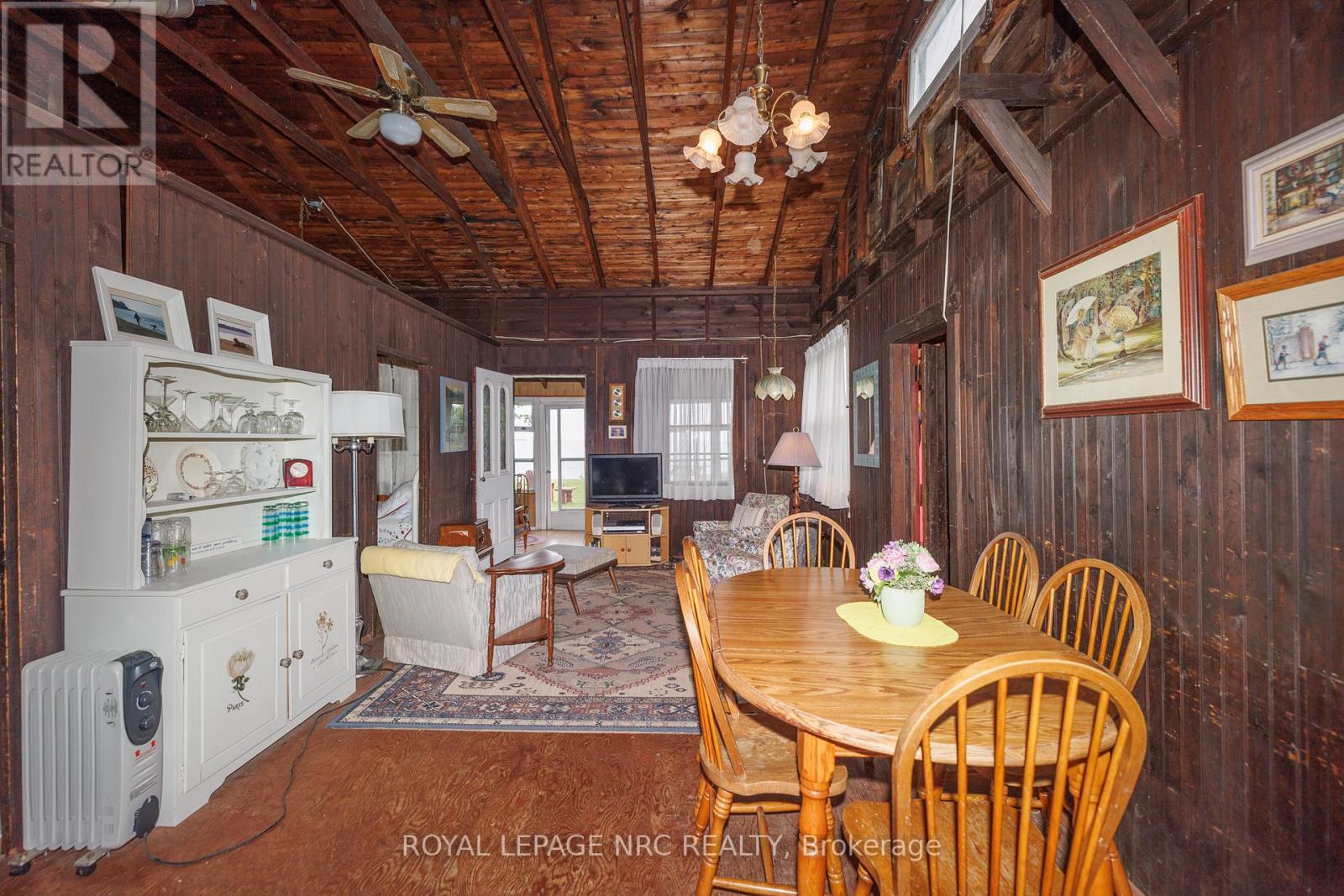 












6 FIRELANE 14D ROAD

,
Niagara-on-the-Lake (Lakeshore),




Ontario
L0S1J0

