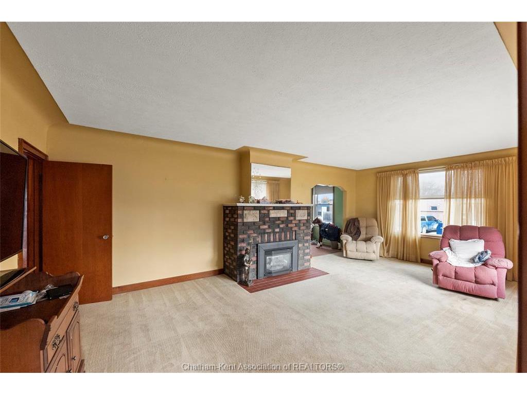 









1620


Dufferin

Avenue,
Wallaceburg,




ON
N8A 2X2

