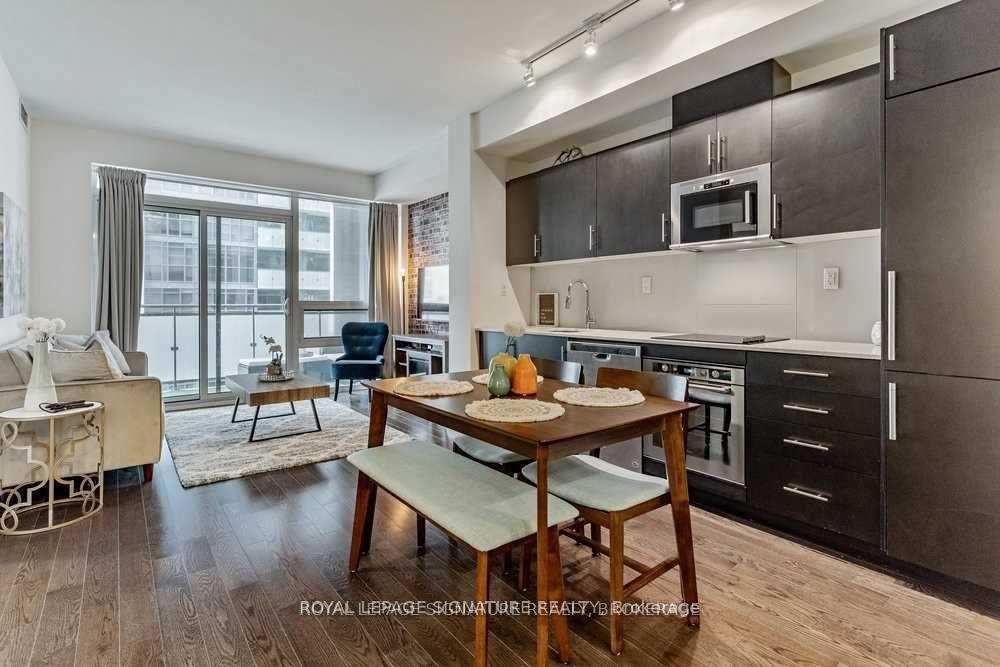 









460


Adelaide

Street East, 725,
Toronto,




ON
M5A 0E7

