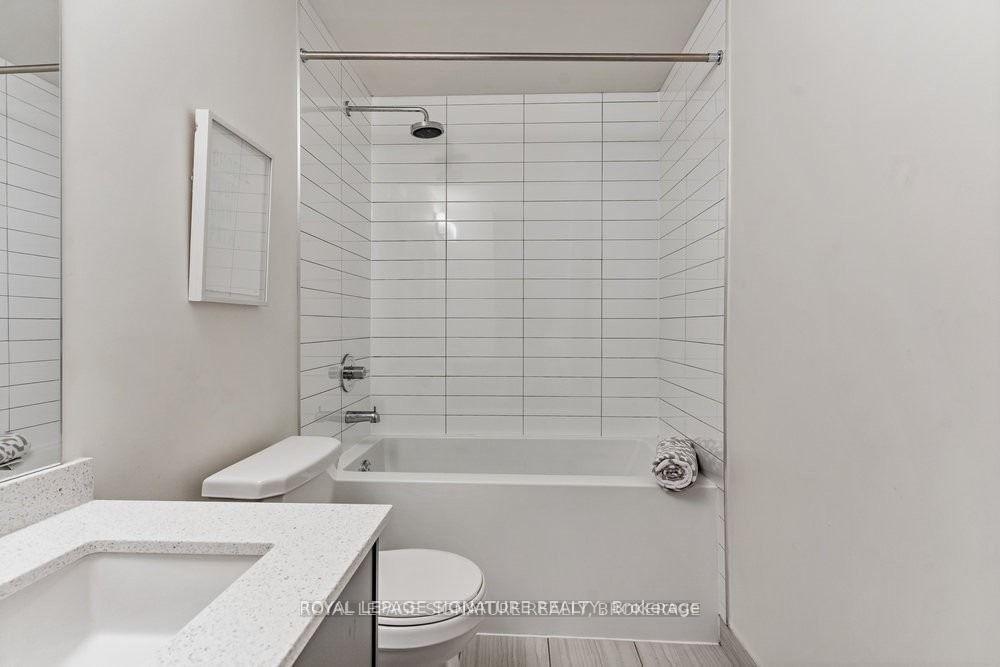 









460


Adelaide

Street East, 725,
Toronto,




ON
M5A 0E7

